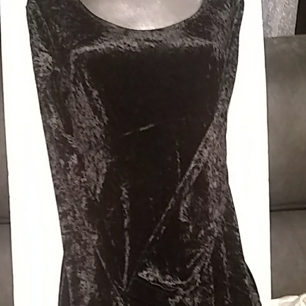 Dress - Picture 3 of 5